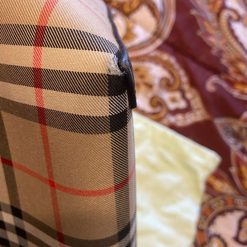 Burberry handbag - Picture 8 of 13